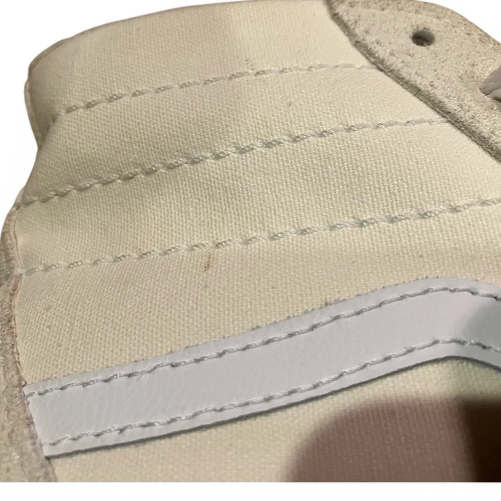 Vans Cream High-Top Sneakers with Floral and Heart Embroidery - Picture 5 of 14